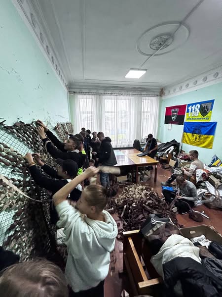 Продовжується робота волонтерського центру